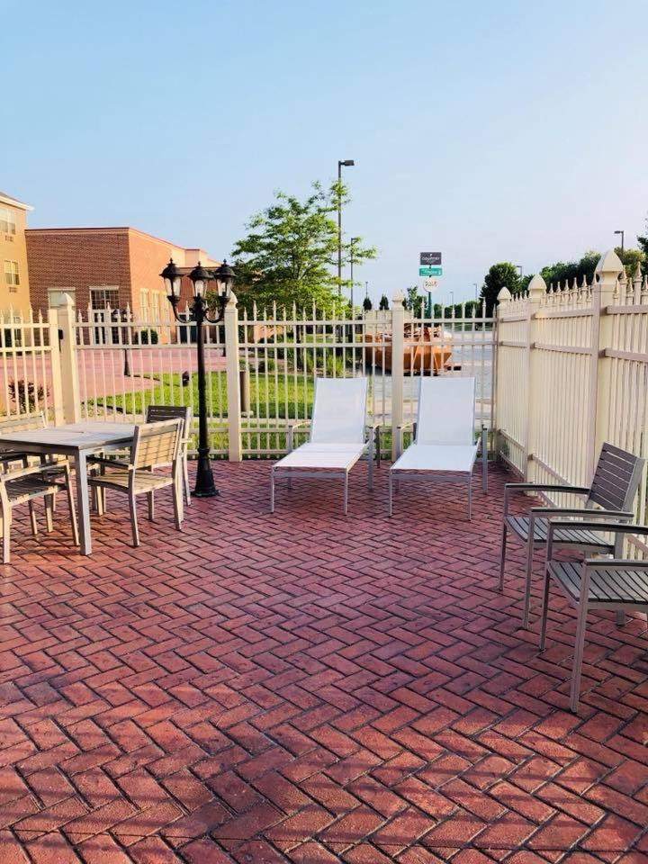 Country Inn & Suites By Radisson, Green Bay East, Wi ภายนอก รูปภาพ